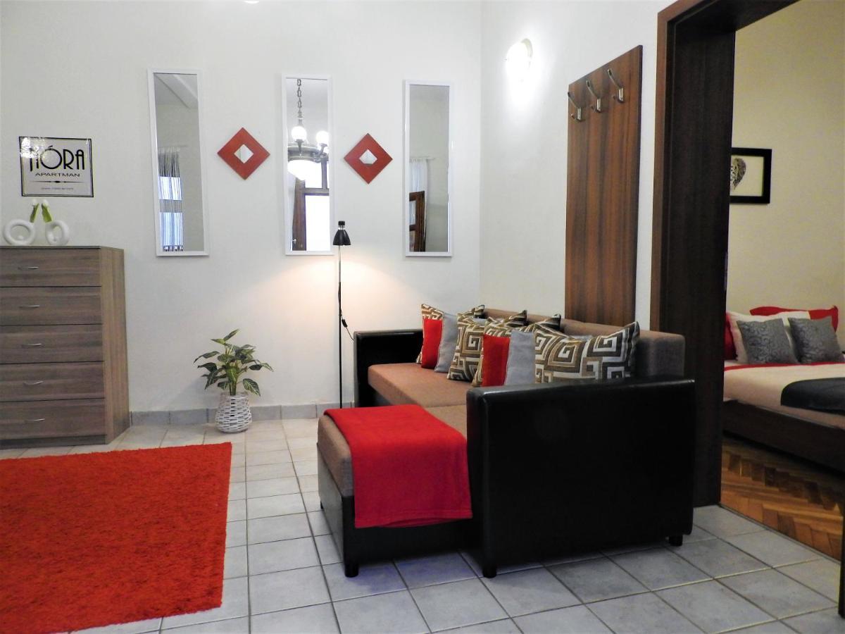 Nóra Stúdió Apartman - Eger Apartamento Exterior foto