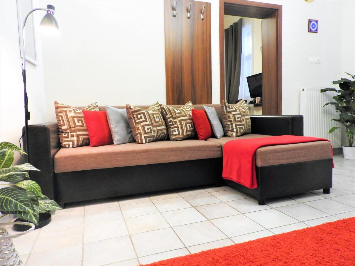 Nóra Stúdió Apartman - Eger Apartamento Exterior foto